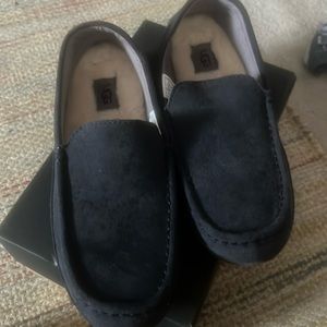 Men’s Ugg Ascot slippers
